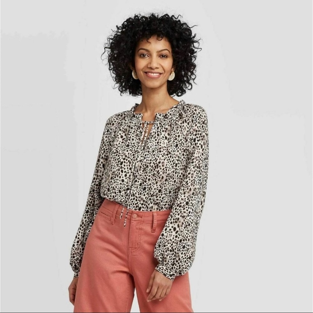 Women's Slim Fit Leopard Print Long Sleeve Blouse